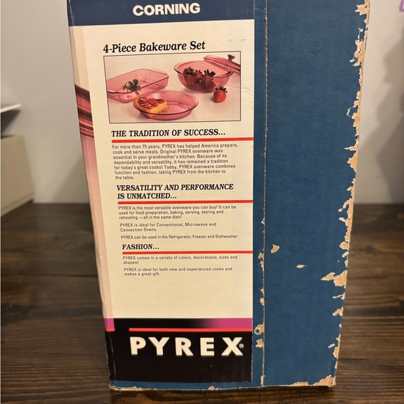 Pyrex Pink Glass Bakeware Set for Kitchen - Picture 3 of 5